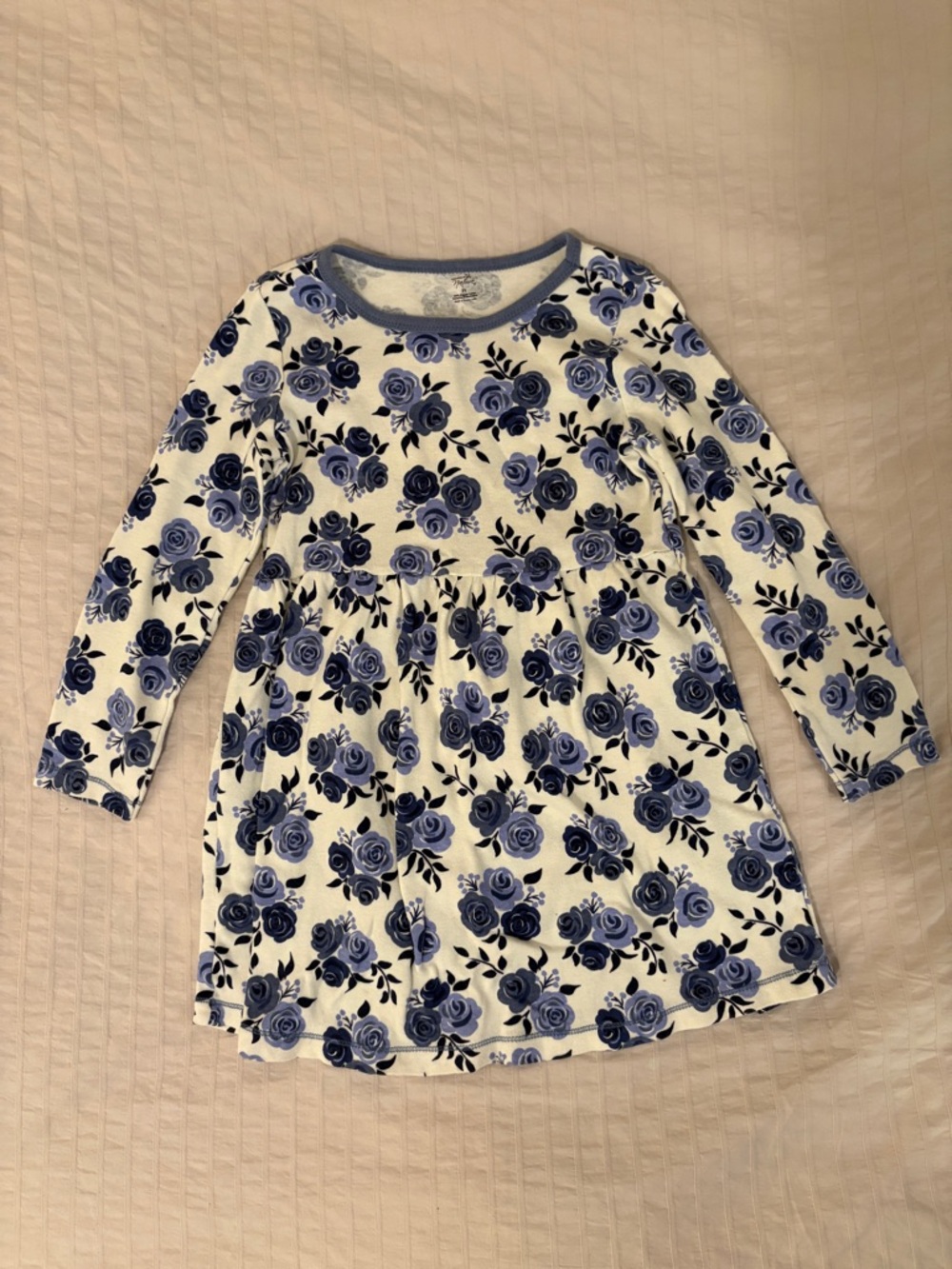 Girls Organic Cotton Long Sleeve Heart & Floral Dress Set in Black, White & Blue - Picture 3 of 5